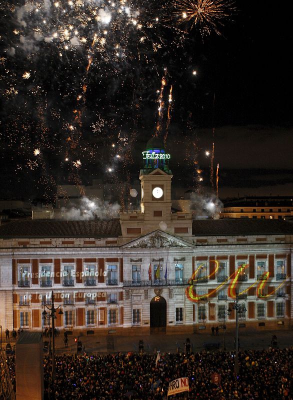 MARCHAMO EUROPEO ROJO Y GUALDA EN LA PUERTA DEL SOL INICIA LA PRESIDENCIA ESPAÑOLA DE LA UE