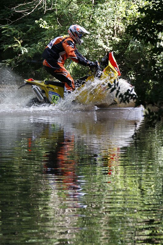 Alain Duclos, a bordo de su KTM.