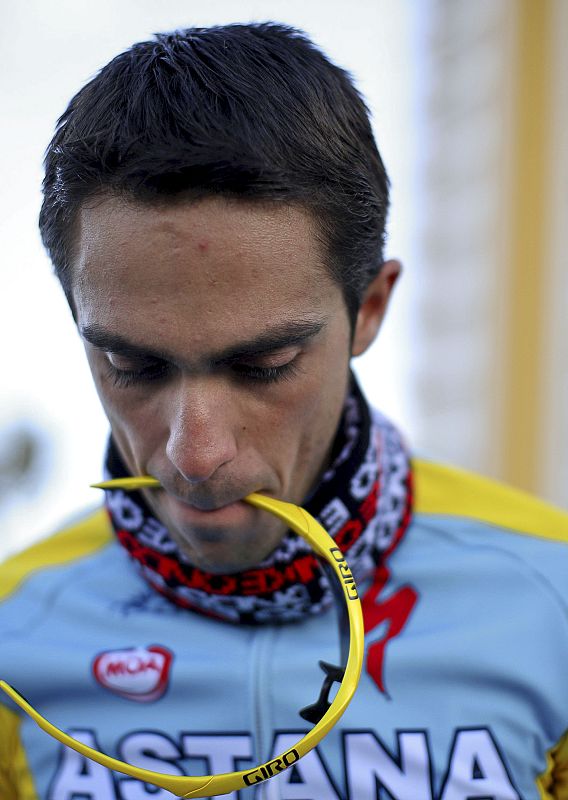 El corredor madrileño se prepara para salir a rodar en Calpe (Alicante).