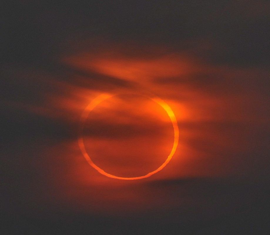 ECLIPSE ANULAR MÁS LARGO DEL MILENIO