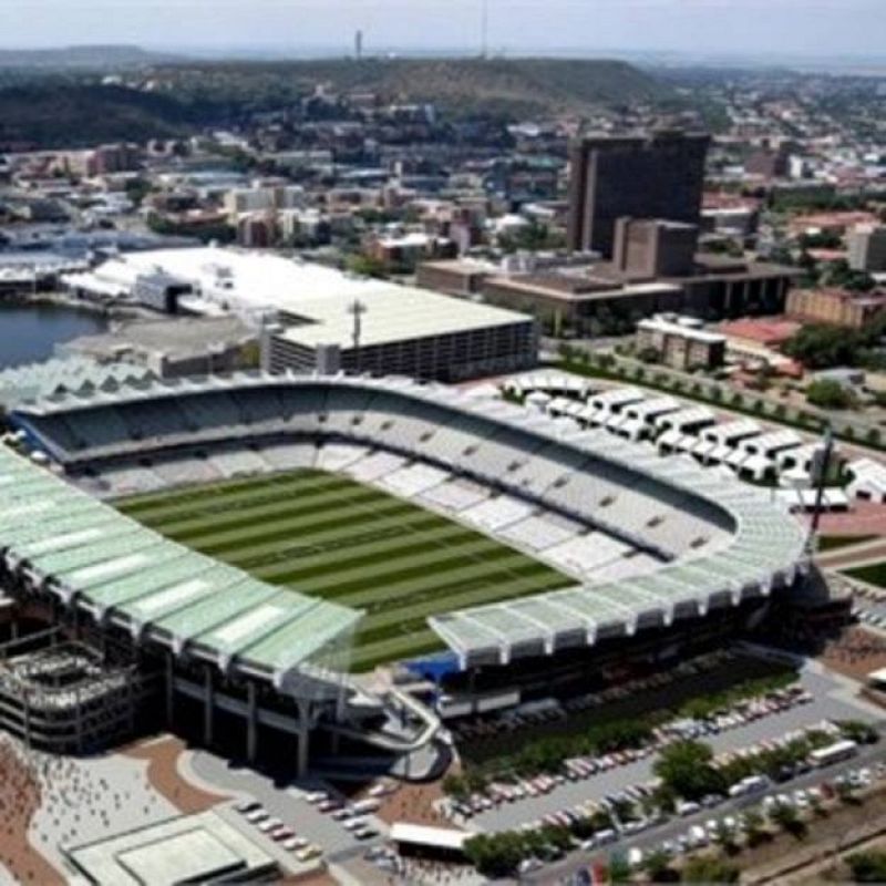 El estadio Free State fue sede de la semifinal entre España y Estados Unidos en la Copa Confederaciones. Su aforo es de 45.000 localidades.