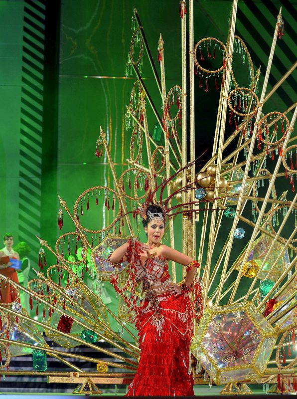 MAMEN MATALLAH, CON "YUMA", YA REINA EN EL CARNAVAL DE LA TELEVISIÓN 2010