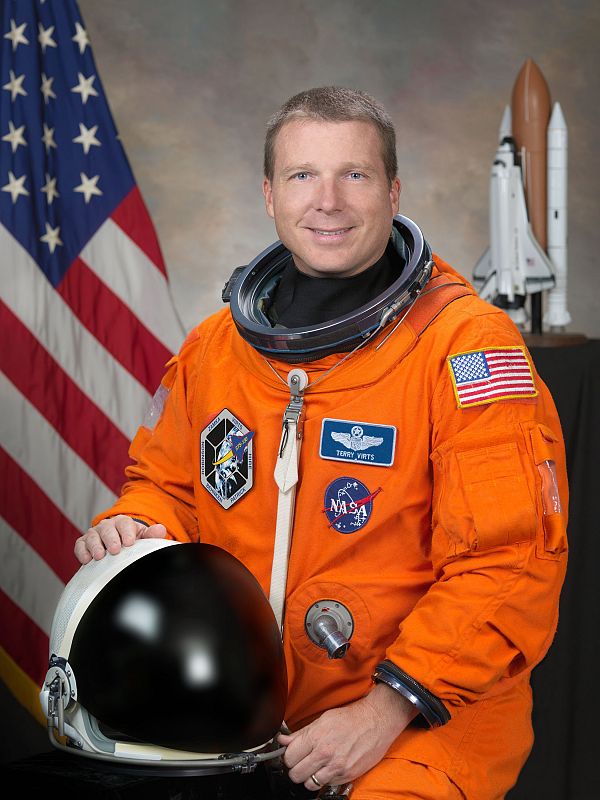 Terry W. Virts Jr. astronauta del Endeavour