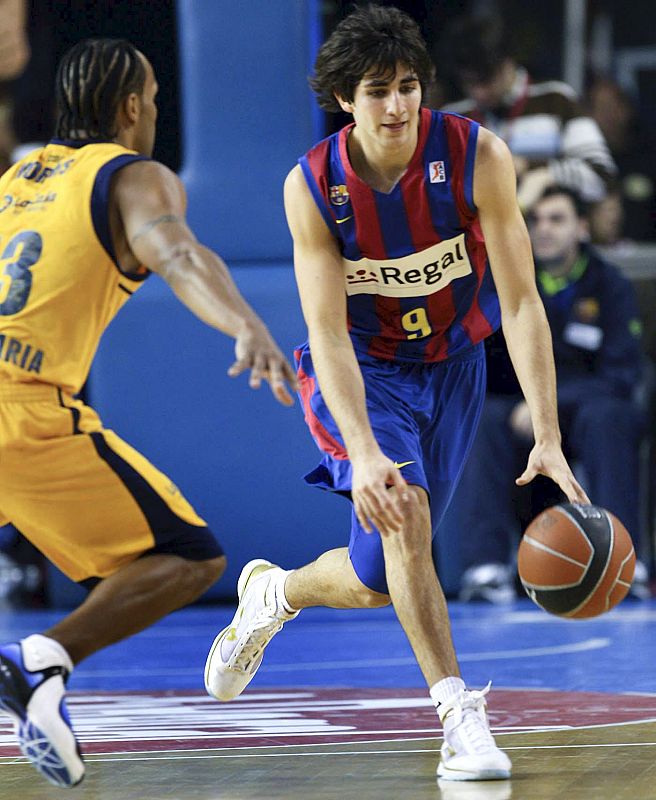 El base del Barcelona ha ido de menos a más esta temporada. Después de su aplazado pase a la NBA, el ex de la 'Penya' sigue creciendo como jugador en la ACB y nos regala cada partido jugadas antológicas.