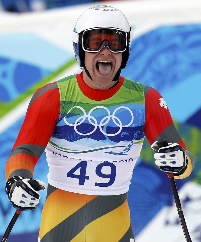 Spain's De la Cuesta reacts after finishing the men's alpine skiing downhill event at the Vancouver 2010 Winter Olympics in Whistler, British Columbia