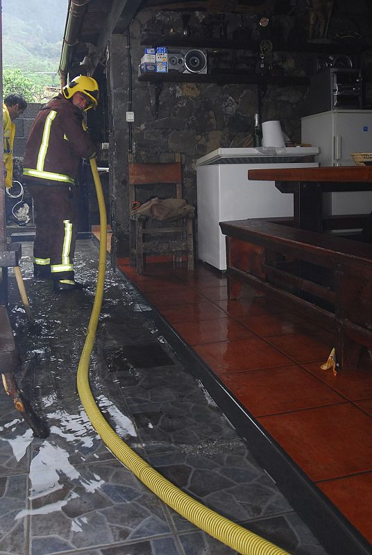 INUNDACIONES EN EL HIERRO