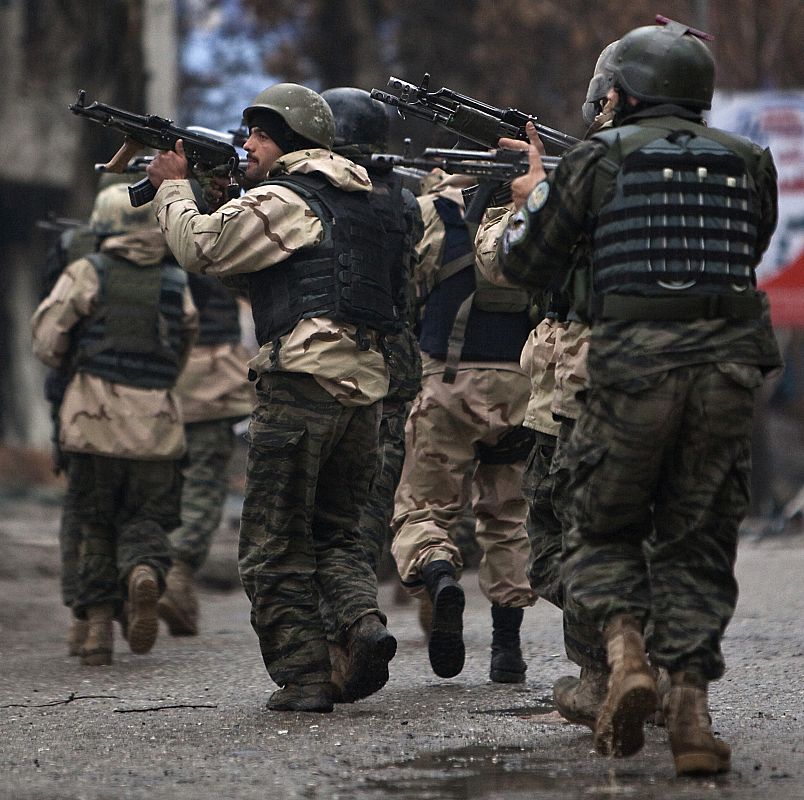 Las fuerzas armadas han tomado la ciudad tras los atentados