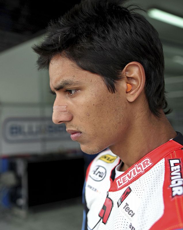 El piloto colombiano del equipo Blusens-STX de Moto2, Yonny Hernández.