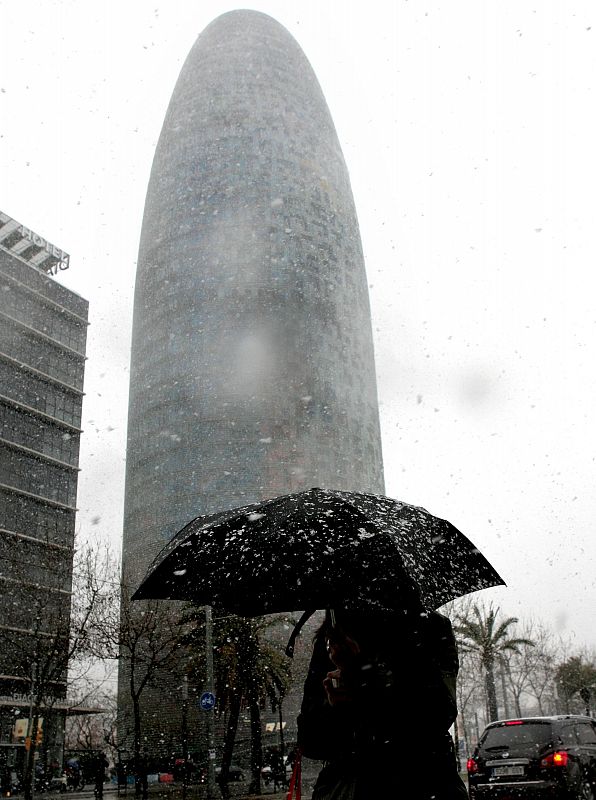 Nieve en la Torre Agbar