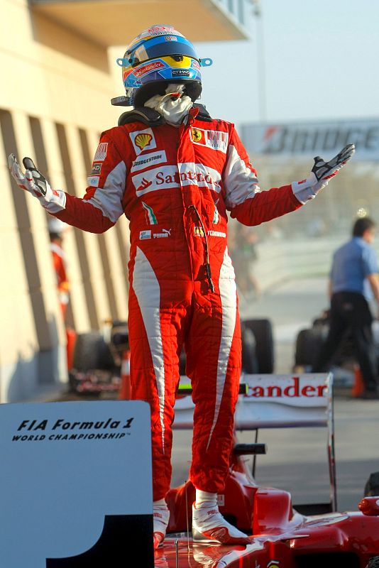 EL ESPAÑOL FERNANDO ALONSO GANA EL GRAN PREMIO DE BAHREIN