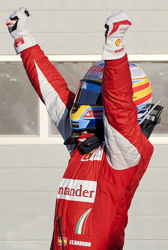 EL ESPAÑOL FERNANDO ALONSO GANA EL GRAN PREMIO DE BAHREIN