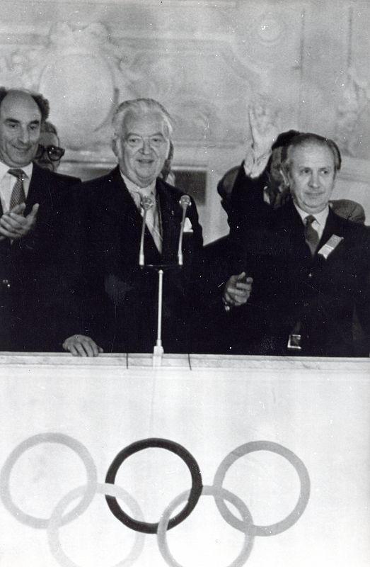 Samaranch sucedió en la presidencia del COI al irlandés Michael Morris Killanin. Su investidura coincidió con los Juegos de Moscú'80.