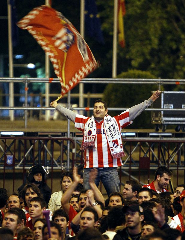 Las banderas rojiblancas ondean más que nunca.