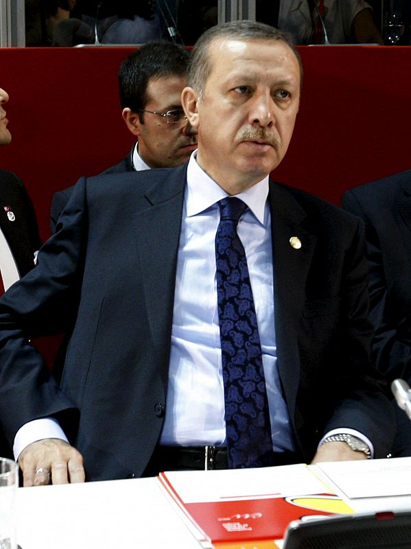 El primer ministro turco, Recep Tayyip Erdogan, asiste a la sesión plenaria de la cumbre.