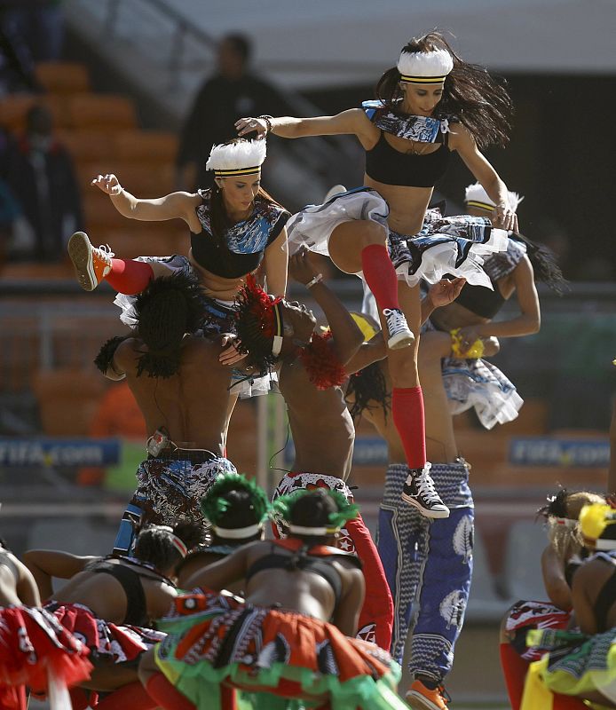 Los bailarines han mostrado un estado de forma acorde con la expectación levantada antes de la ceremonia.