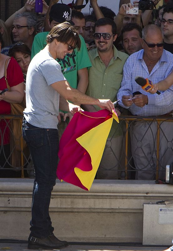 TOM CRUISE PROMOCIONA LA PELÍCULA "KNIGHT AND DAY" EN SEVILLA