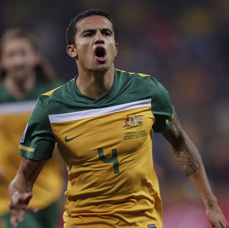 El australiano Tim Cahill celebra tras anotar ante Serbia.