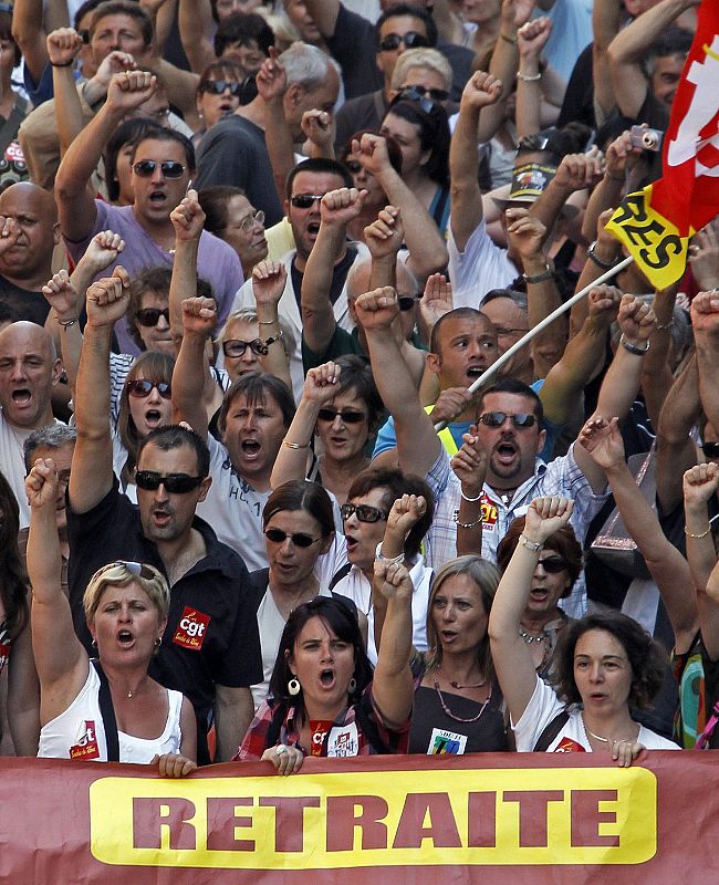 Miles de personas se han echado a la calle en Marsella