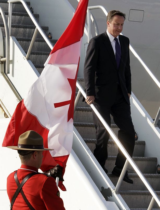 El primer ministro británico, David Cameron, llega a Canadá para las cumbres de este fin de semana