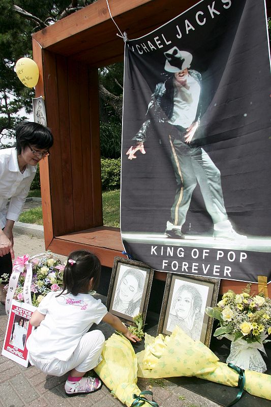 SE CUMPLE UN AÑO DE LA MUERTE DE MICHAEL JACKSON