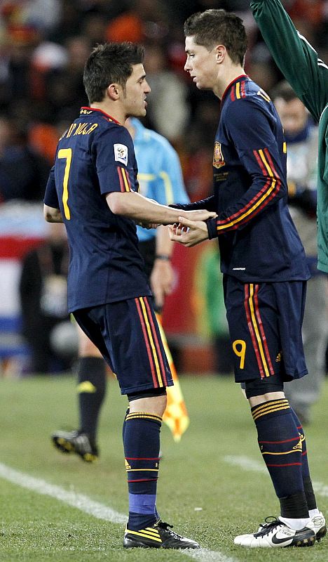 Torres salta al terreno de juego