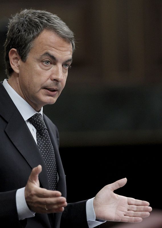 El presidente del Gobierno, José Luis Rodríguez Zapatero, durante su intervención en el Congreso de los Diputados.