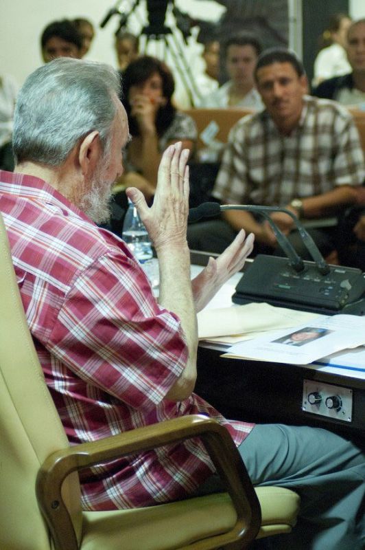 Fidel se ha referido a su salud durante el encuentro, afirmando que se ha recuperado "totalmente".