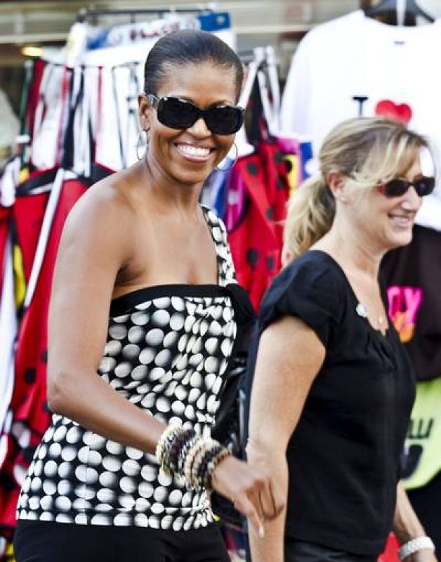 MICHELLE OBAMA HACE SU PRIMERA VISITA A MARBELLA DURANTE SUS VACACIONES 