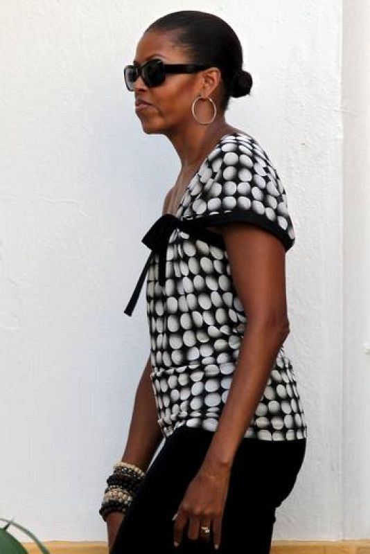 MICHELLE OBAMA HACE SU PRIMERA VISITA A MARBELLA DURANTE SUS VACACIONES 