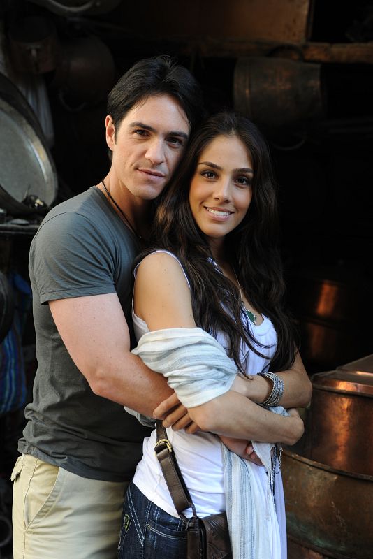 El Clon. Las mejores imágenes de Jade y Ferrer juntos