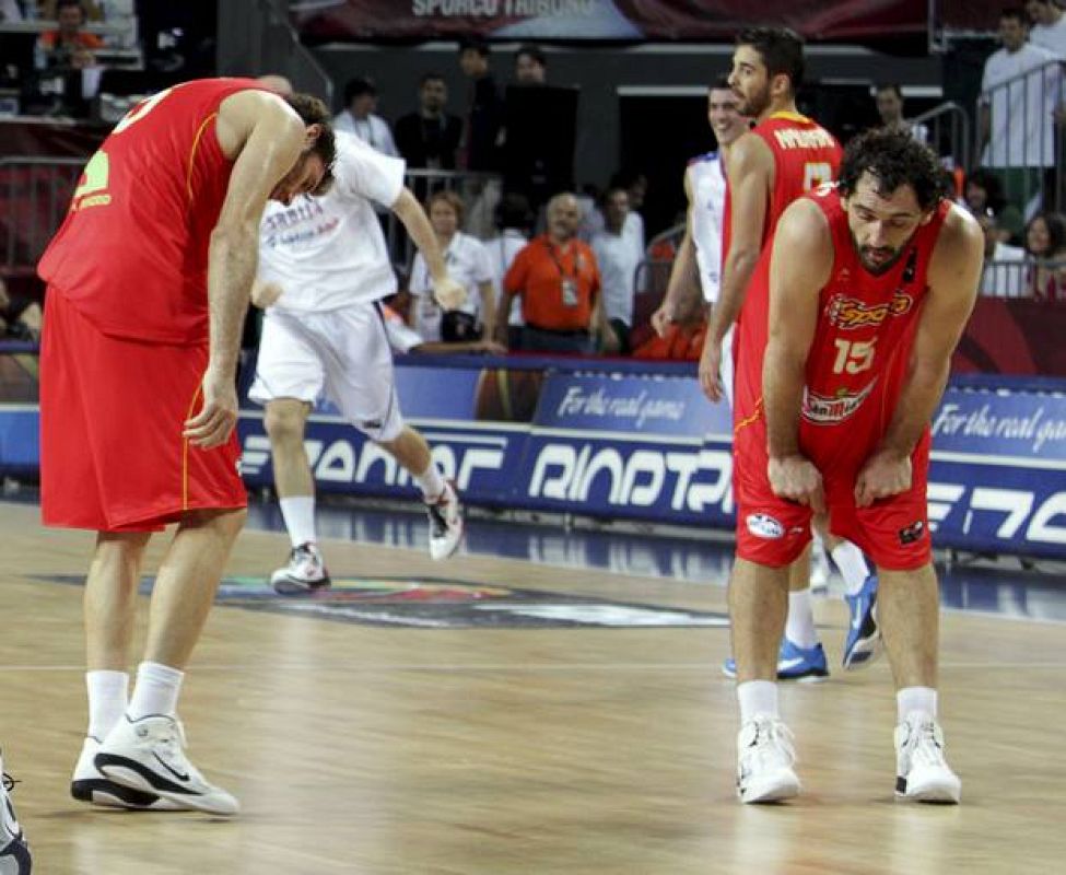 Rudy Fernández, Juan Carlos Navarro y Jorge Garbajosa, jugadores o ex jugadores NBA, han tenido que encajar una dolorosa derrota.