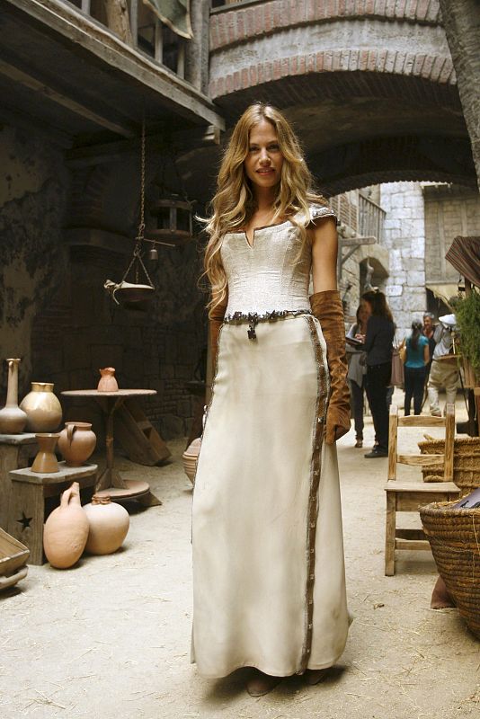 Marina Klein será Beatriz, una mujer atractiva y misteriosa, cuyo objetivo será salvar a su padre, Lope de Villamediana, encerrado en un castillo inaccesible