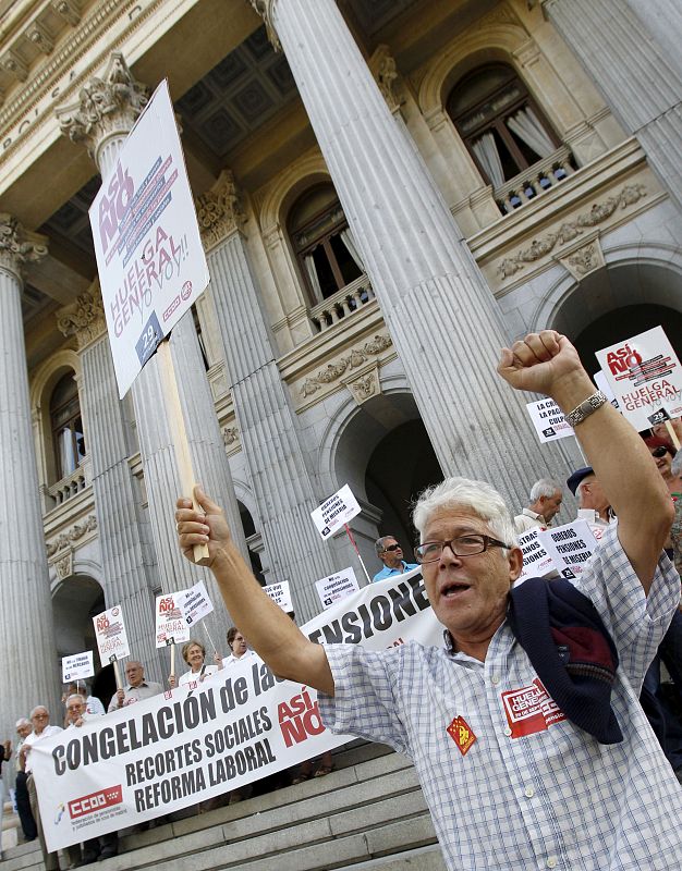 PROTESTA DE PENSIONISTAS Y JUBILADOS