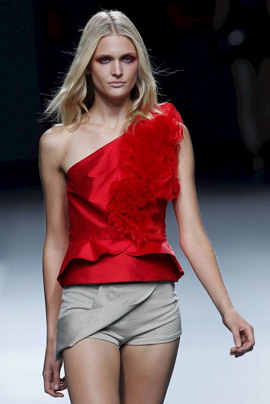 CIBELES MADRID FASHION WEEK- AMAYA ARZUAGA