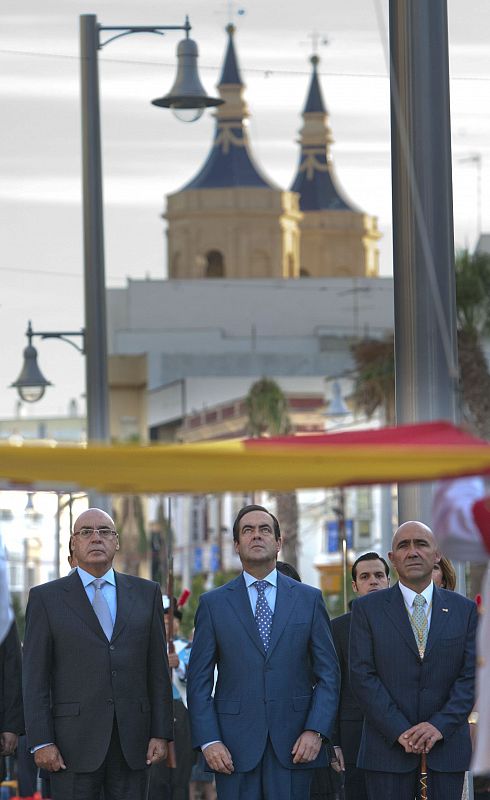 LOS REYES CONMEMORAN EL BICENTENARIO DE LAS CORTES DE CÁDIZ