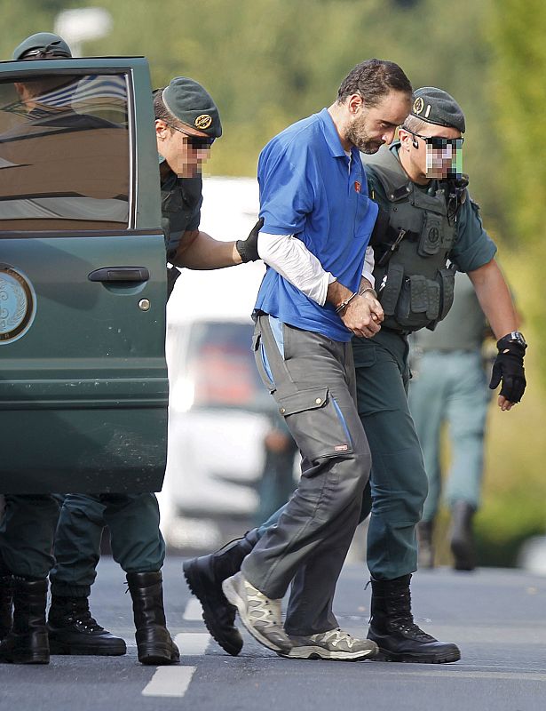 Javier Atristain ha sido trasladado a la lonja en helicóptero desde Madrid