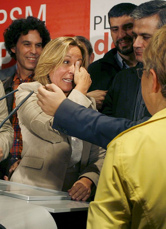 TRINIDAD JIMÉNEZ COMPARECE TRAS SER DERROTADA POR TOMÁS GÓMEZ EN LAS PRIMARIAS