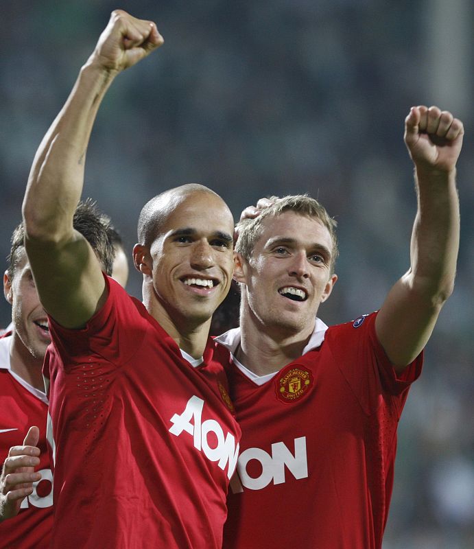 Fletcher y Obertan celebran el gol del United en Bursa.