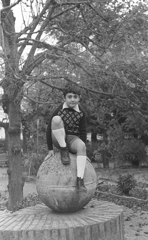 Tres años después, en 1973, Puigcercós visitando unas cavas (bodegas de cava) en Sant Sadurní d'Anoia