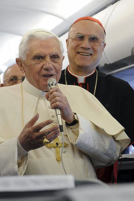 EL PAPA BENEDICTO XVI EMPRENDE SU VIAJE A ESPAÑA