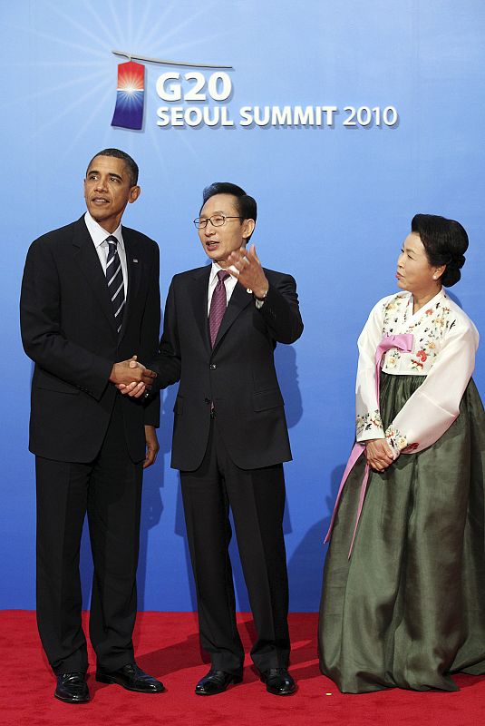 El presidente de Corea del Sur y su esposa reciben a Obama antes de la cena oficial de la Cumbre