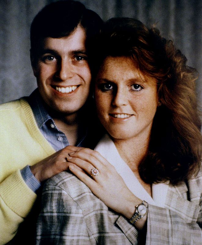 El 23 de julio de 1986 el príncipe Andrés de Inglaterra, duque de York, se casó con Sarah Ferguson en la Abadía de Westminster. Tras seis años de matrimonio, la pareja se separó de hecho, para divorciarse en 1996.