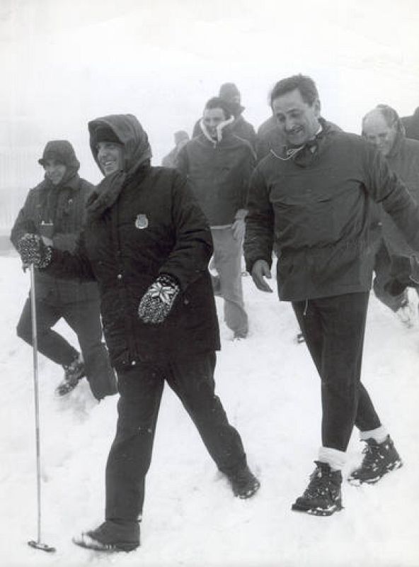 Fraga, en la nieve en 1972  