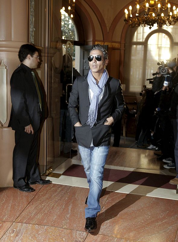 CAPILLA ARDIENTE DE ENRIQUE MORENTE