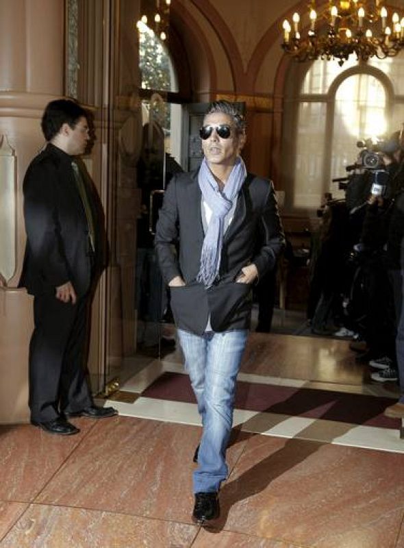 CAPILLA ARDIENTE DE ENRIQUE MORENTE