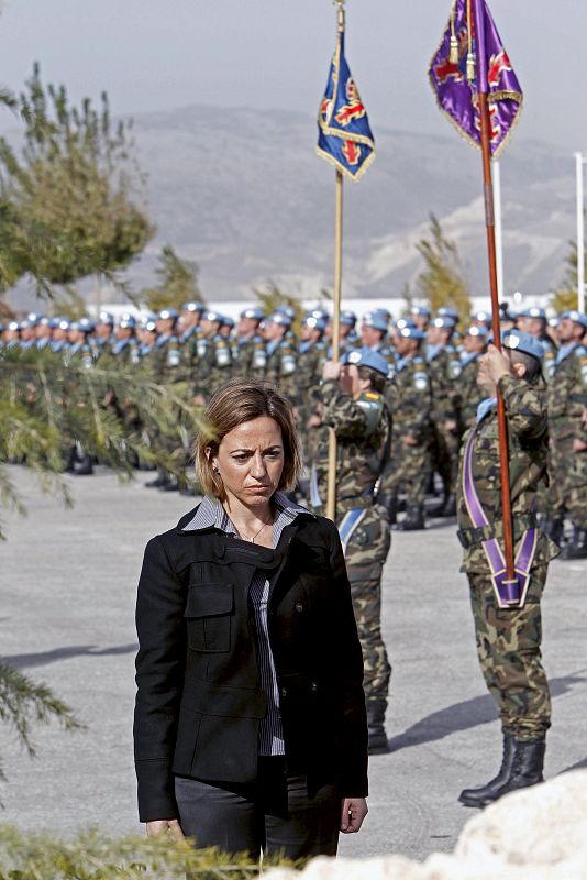 Se trata de la tradicional visita que la titular de Defensa realiza a las tropas en el exterior con motivo de las fiestas navideñas con el fin de transmitirles los mejores deseos.