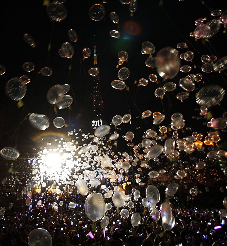 Miles de personas se han concentrado en el templo budista de Zojo-ji de Tokio