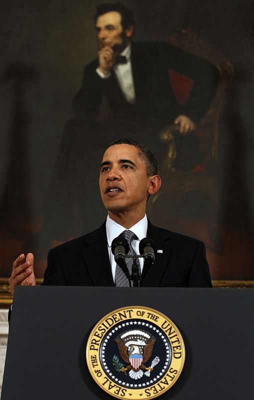 US President Obama speaks about the situation in Egypt at the White House in Washington