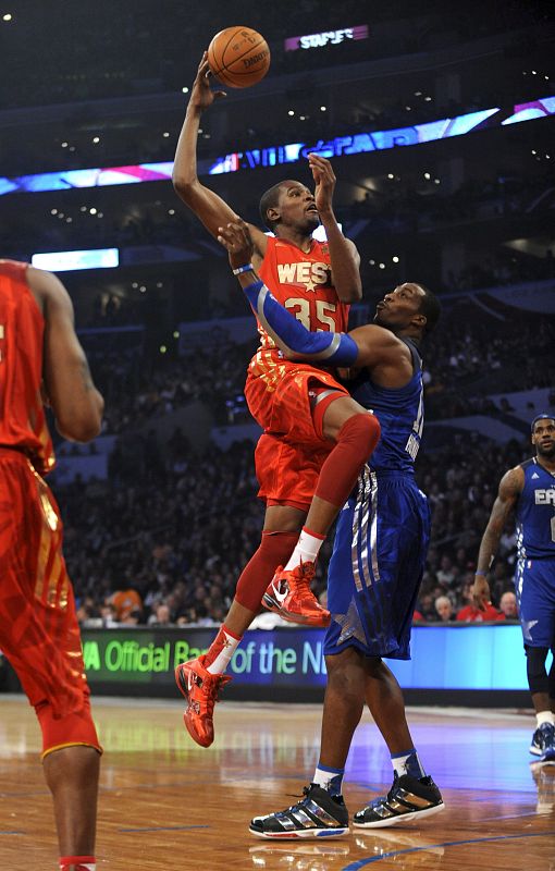 PARTIDO DE LAS ESTRELLAS DE LA NBA: CONFERENCIA ESTE-CONFERENCIA OESTE