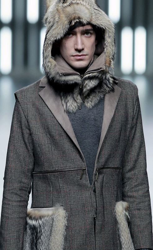 La colección del diseñador vasco ha sido ampliamente vitoreada.